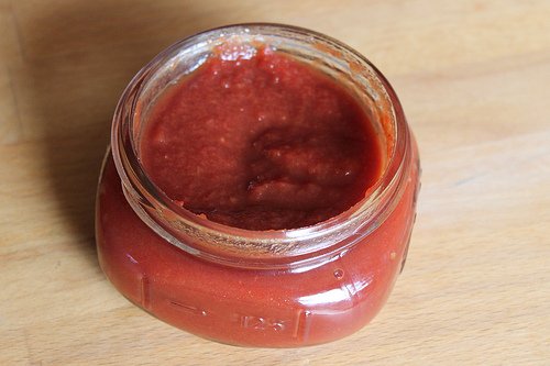 Ketchup-in-glass