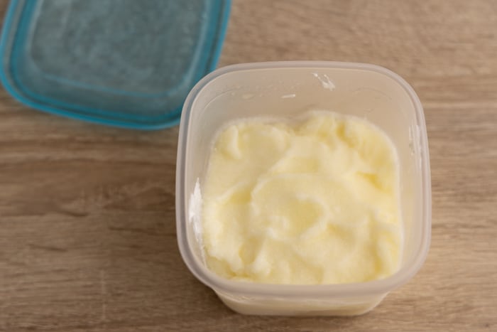 Frozen greek yogurt